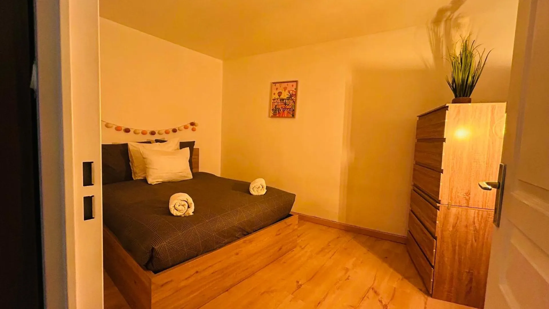 Chez Max Charmant Appartement 2 Chambres Au Coeur Du Panier Proche Vieux Port Marseille 0*,
